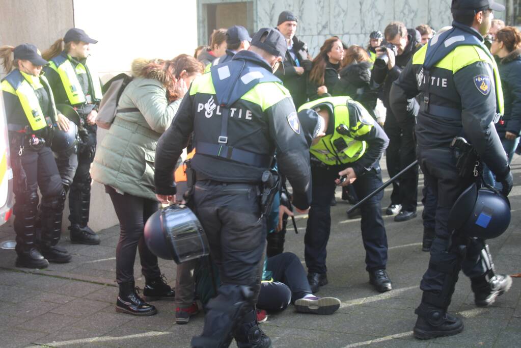 Acht aanhoudingen bij demonstratie van Koerden