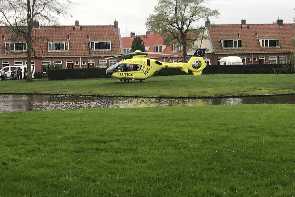 Traumahelikopter landt voor medisch incident