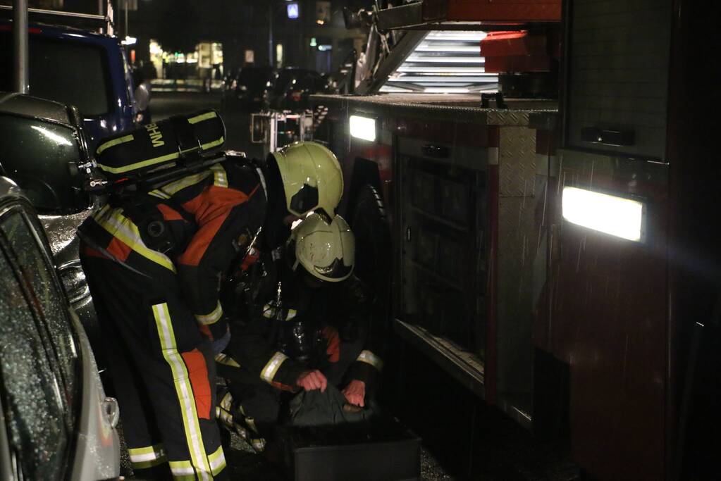 Fikse rookontwikkeling bij schoorsteenbrand