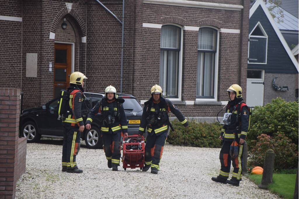 Dak van kerk vat vlam bij werkzaamheden