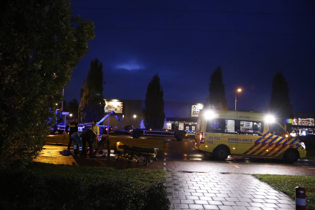 Overstekende fietser aangereden op rotonde