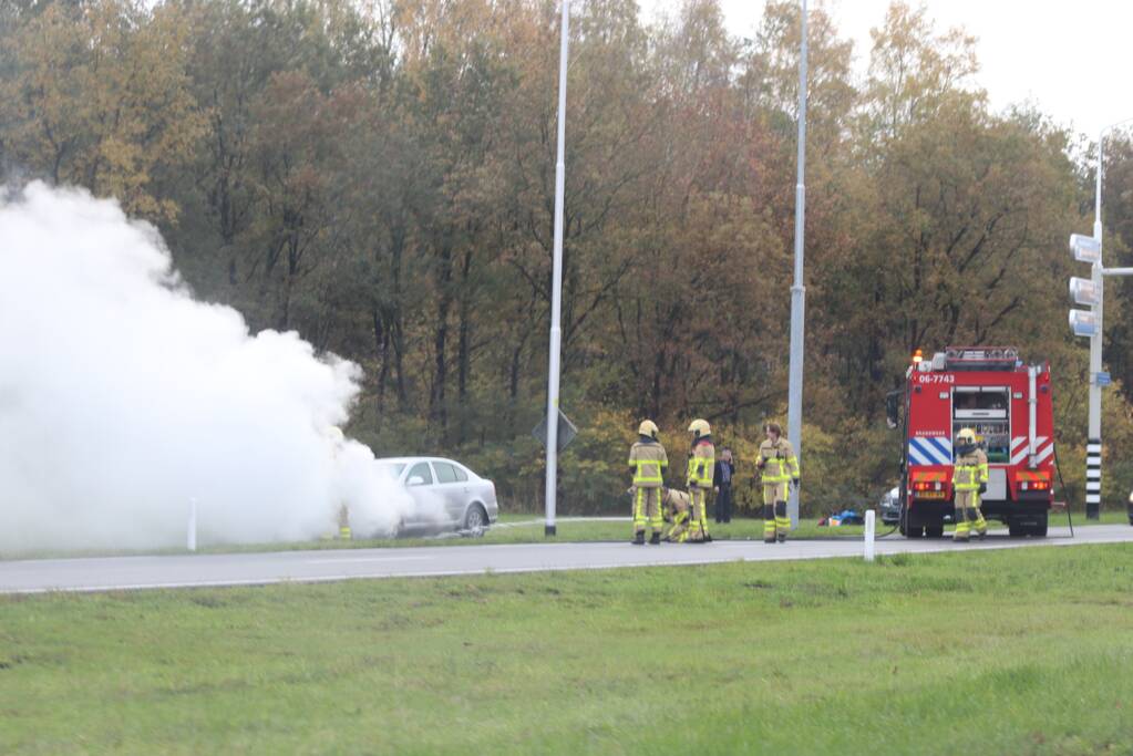 Forse rookontwikkeling bij autobrand langs snel