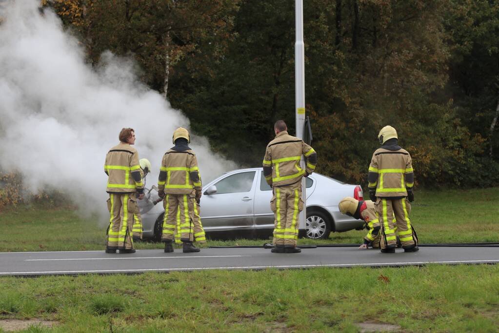 Forse rookontwikkeling bij autobrand langs snel