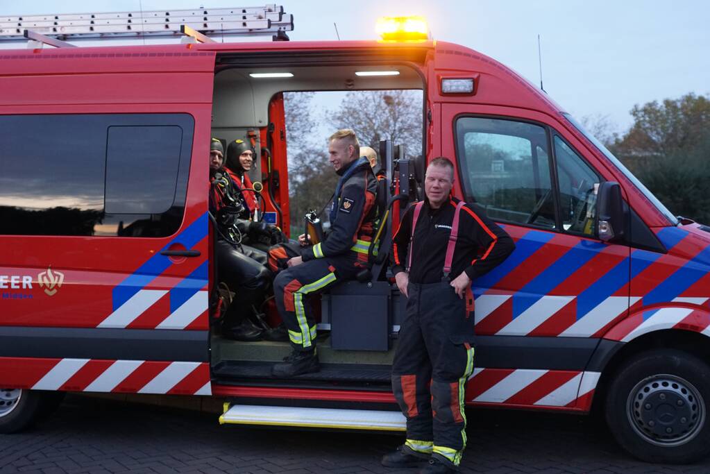 Zoektocht naar eigenaar verlaten scootmobiel op brug
