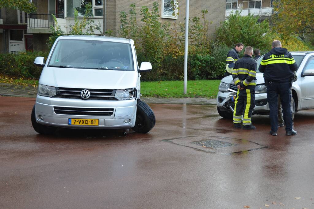 Flinke schade bij aanrijding op kruising