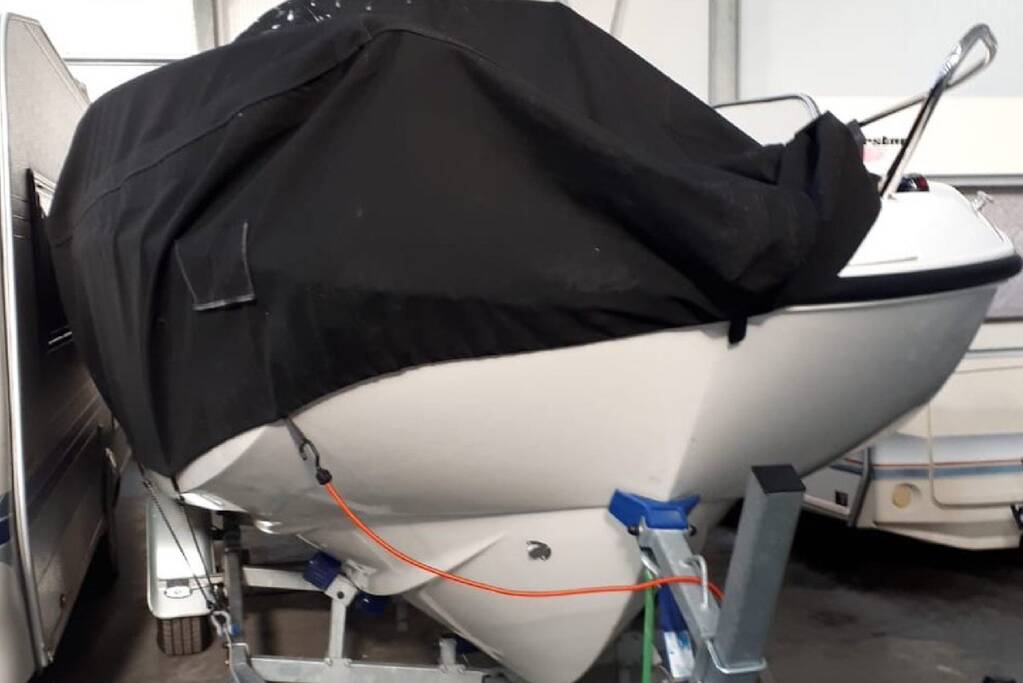 Gestolen boot uit Duitsland aangetroffen in winterstalling