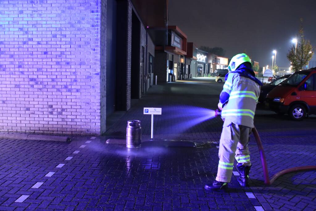 Brand in loods van stucadoorsbedrijf