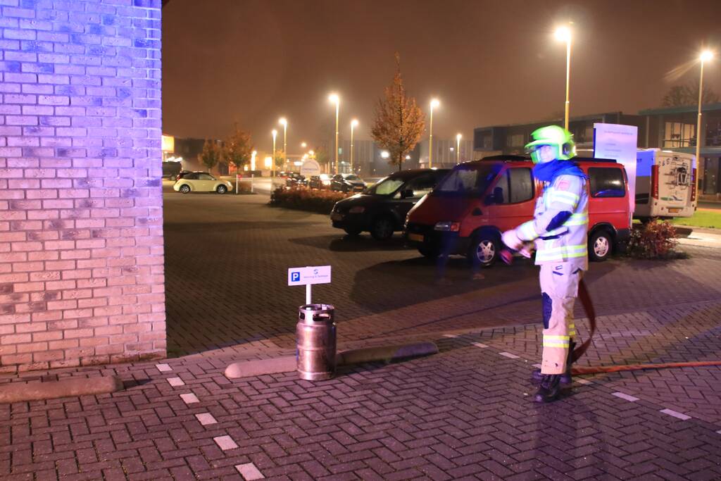 Brand in loods van stucadoorsbedrijf