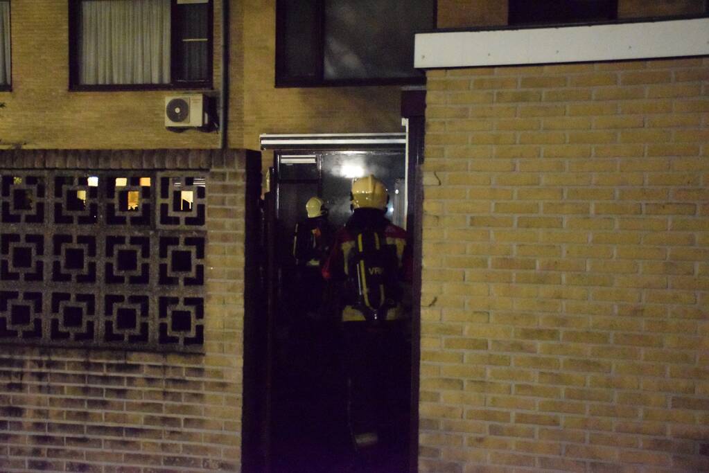 Flinke rookontwikkeling bij brand in woning