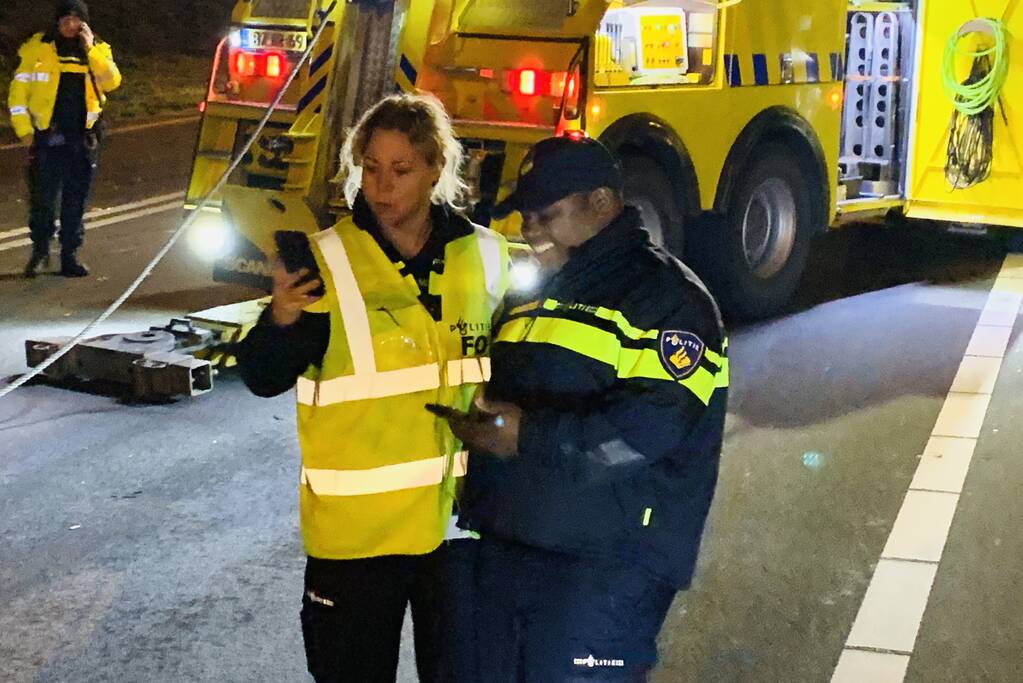 Tankwagen knalt op maaivoertuig, drie personen gewond