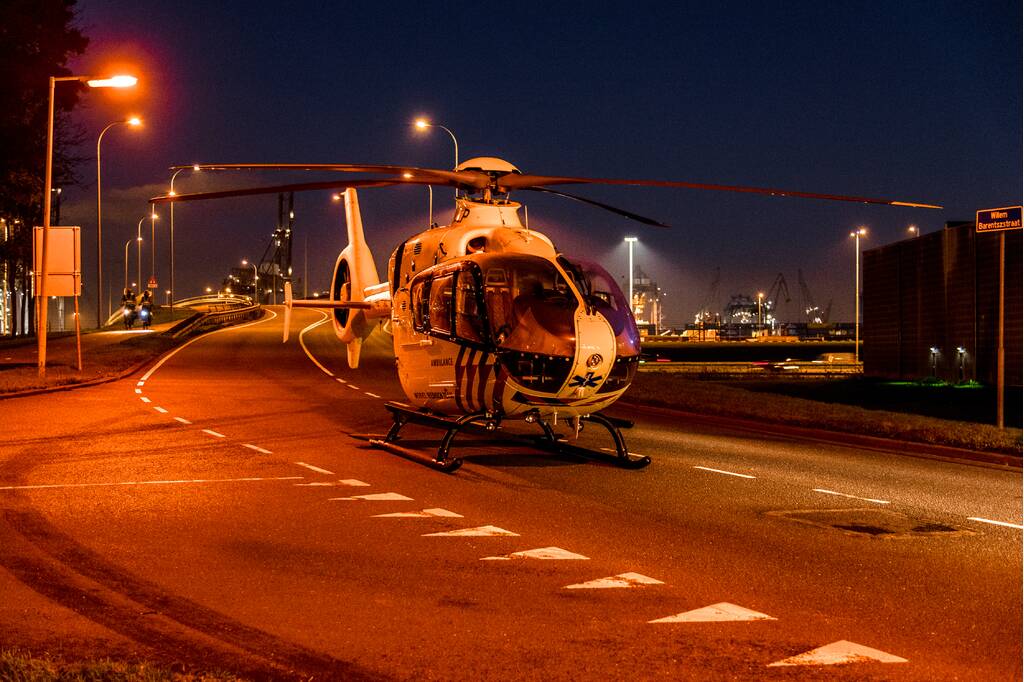 Enorme ravage bij zwaar ongeval in Albrandswaard, twee personen gewond