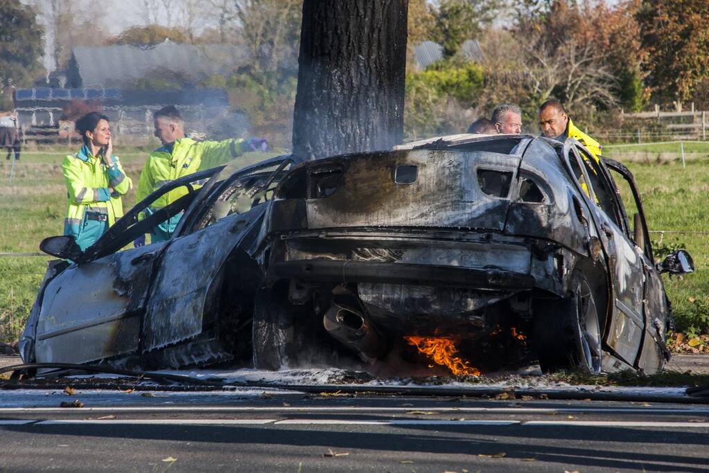 Automobilist komt om bij ernstig ongeval