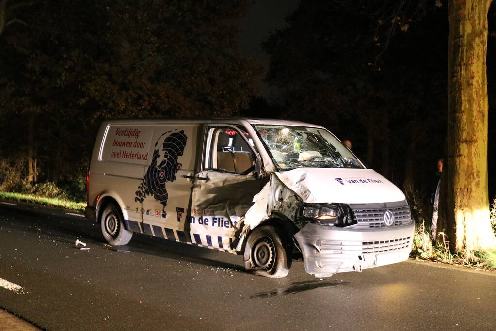 Flinke schade na botsing met boom