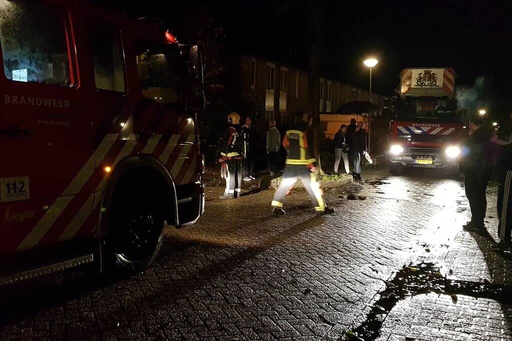 Schade na blikseminslag in dak van woning