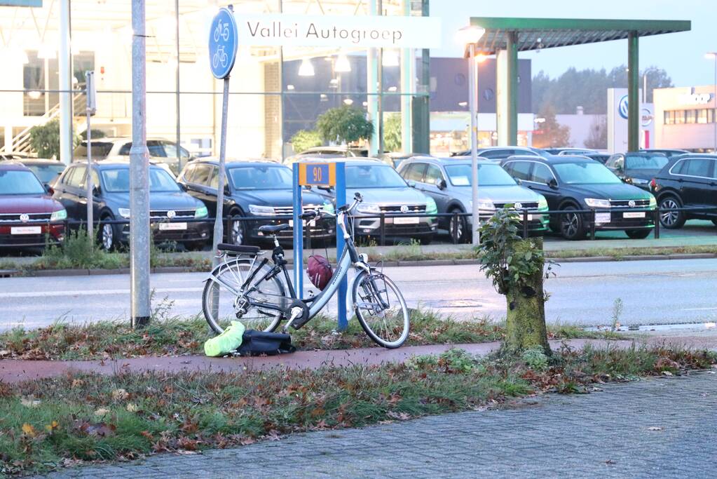 Fietsster gewond na aanrijding met auto