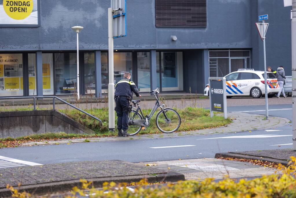 Overstekende fietsster aangereden