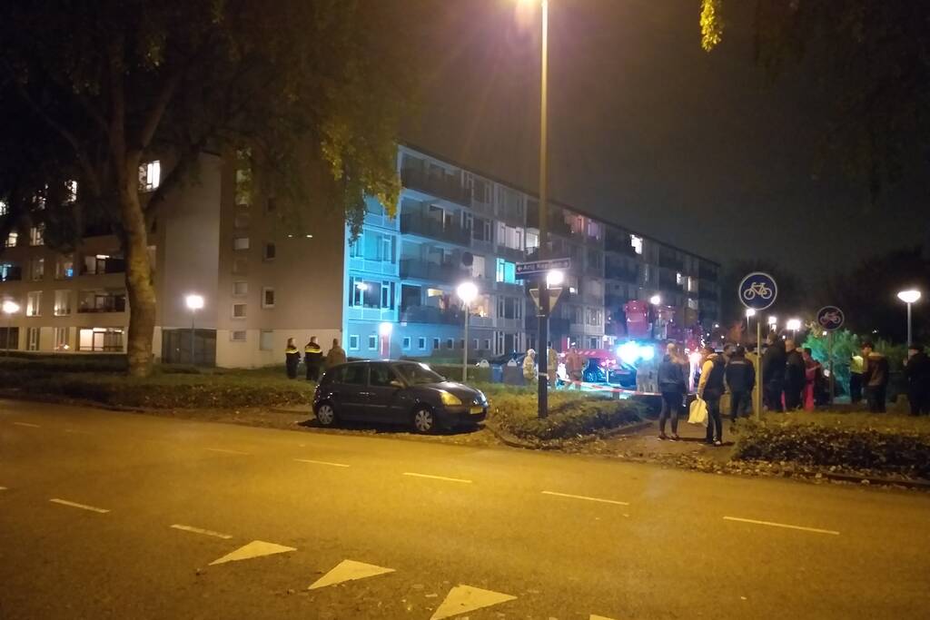 Veel hulpdiensten bij incident in flat