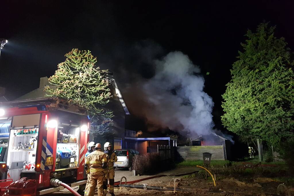 Schuur verwoest door brand