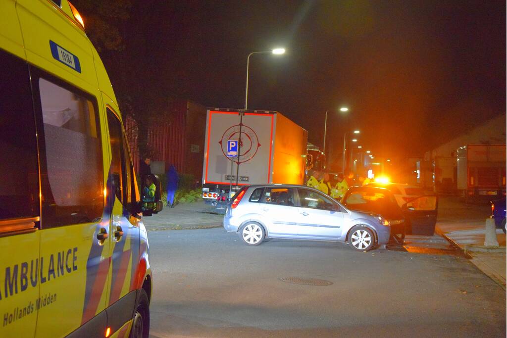 Flinke schade bij aanrijding op kruising