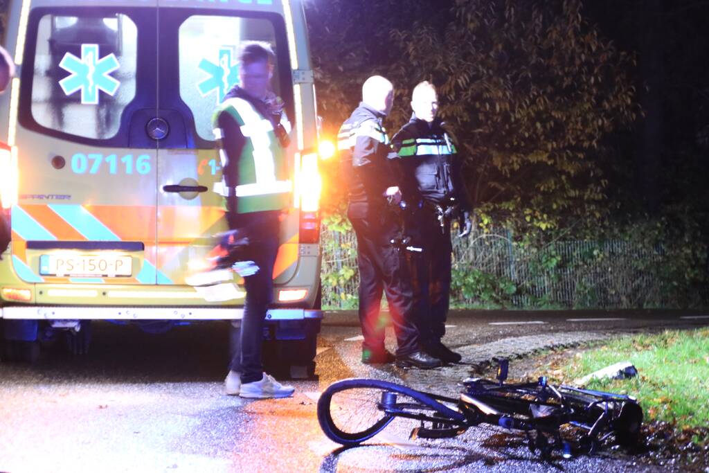 Fietser gewond na aanrijding met personenauto