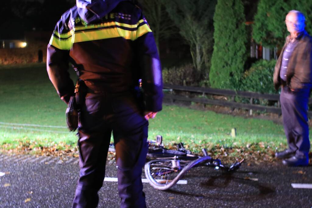 Fietser gewond na aanrijding met personenauto