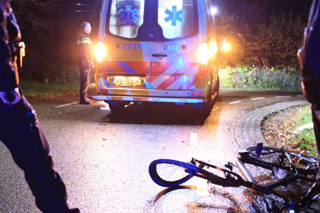 Fietser gewond na aanrijding met personenauto