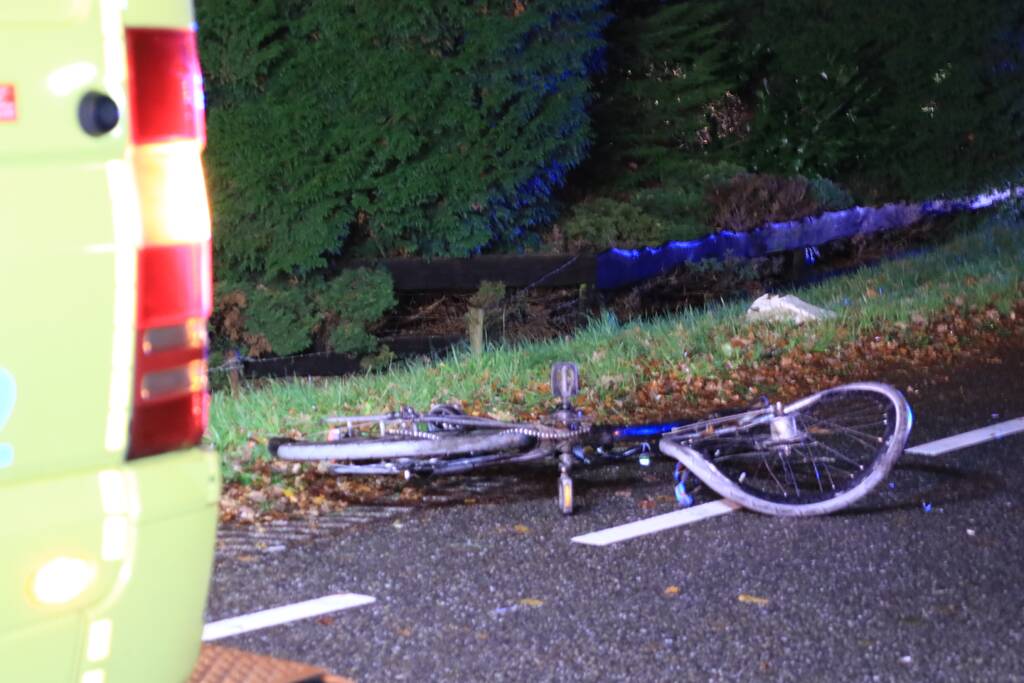 Fietser gewond na aanrijding met personenauto