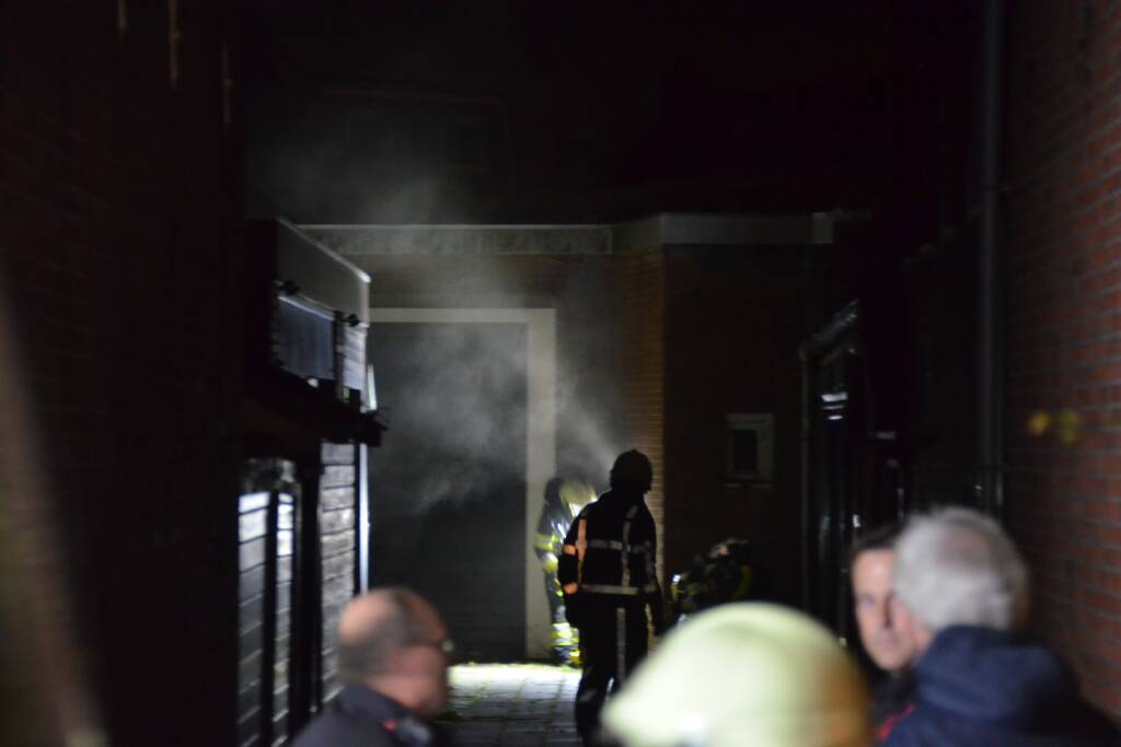 wijk deels zonder stroom door brand in trafohuis