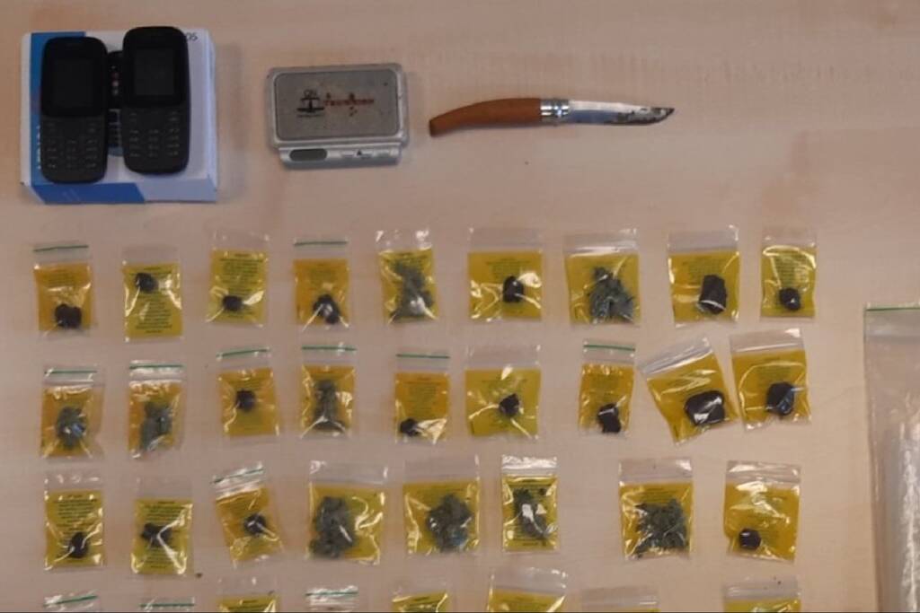 Grote hoeveelheid verkoopklare drugs aangetroffen na tip