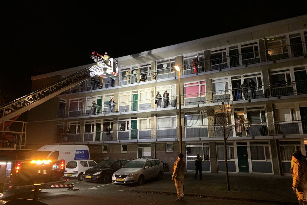 Politie schiet verdachte neer