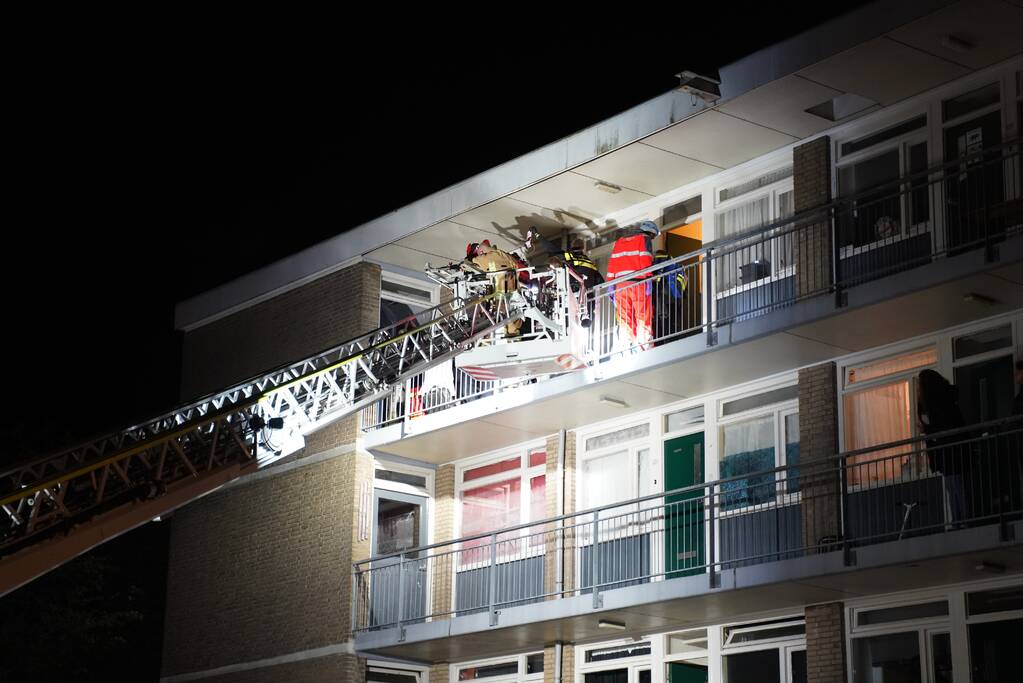 Politie schiet verdachte neer