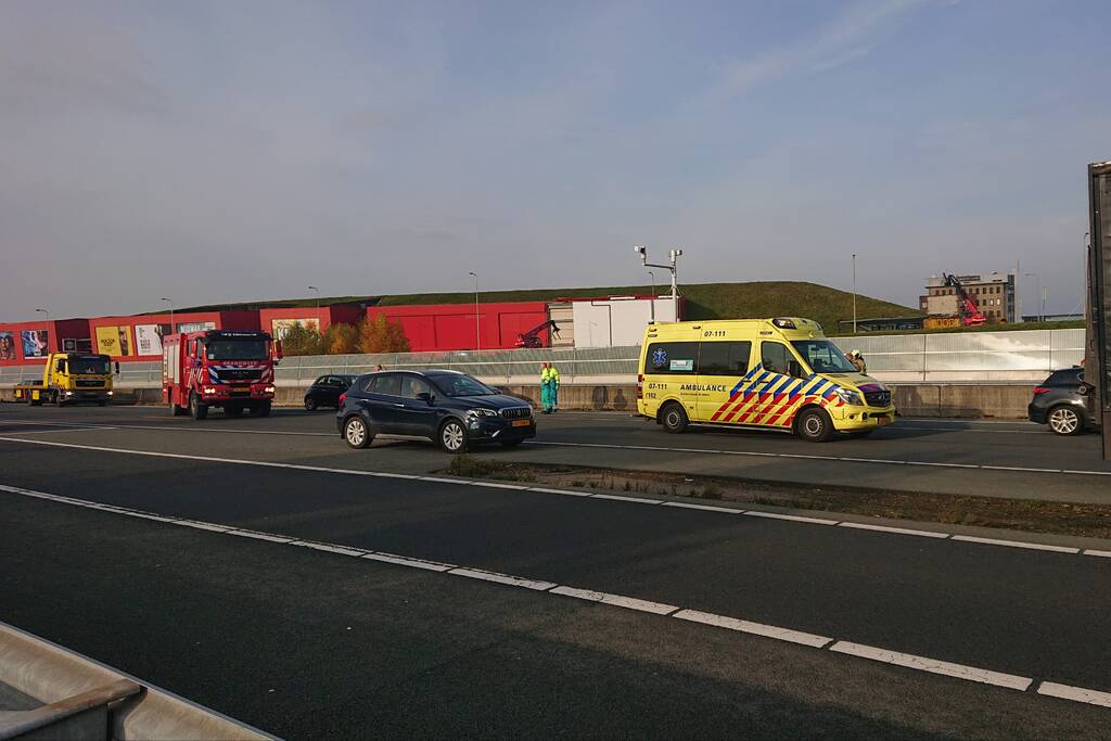 Bestelbus knalt frontaal op RIMOB