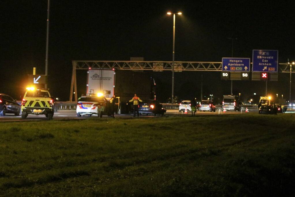 Botsing tussen drie voertuigen