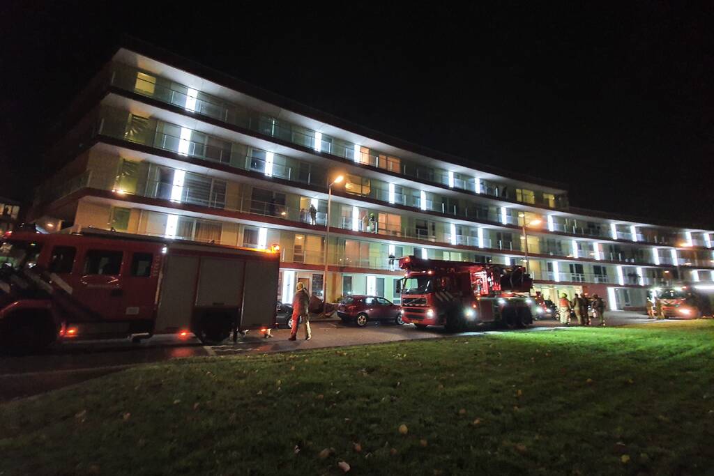 Brand in oven zorgt voor rookontwikkeling