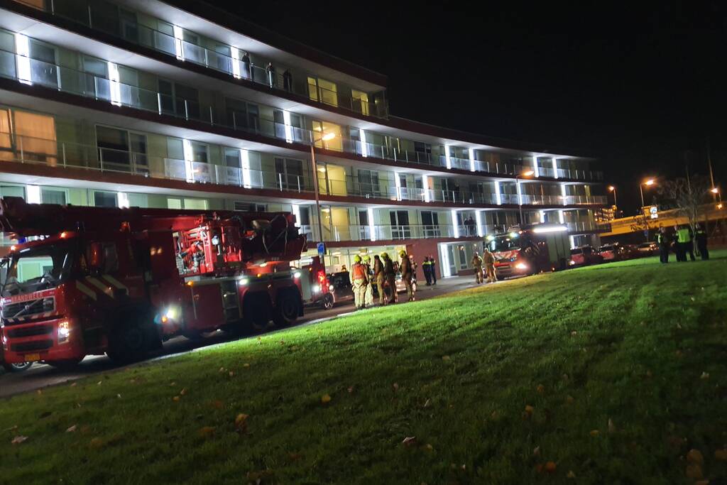 Brand in oven zorgt voor rookontwikkeling