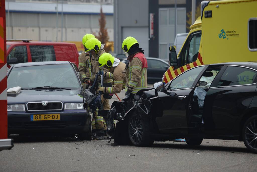 Gewonde na frontale aanrijding