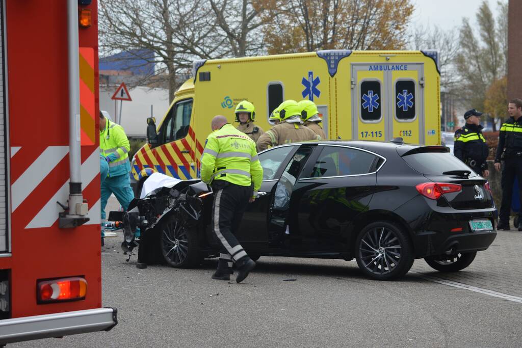 Gewonde na frontale aanrijding