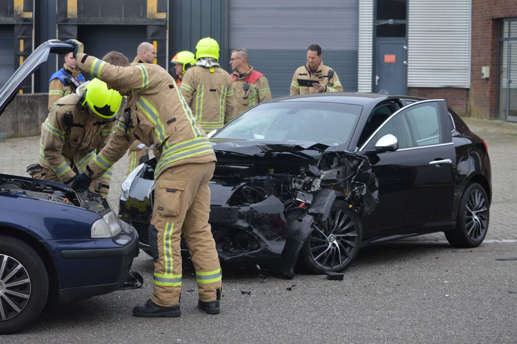 Gewonde na frontale aanrijding