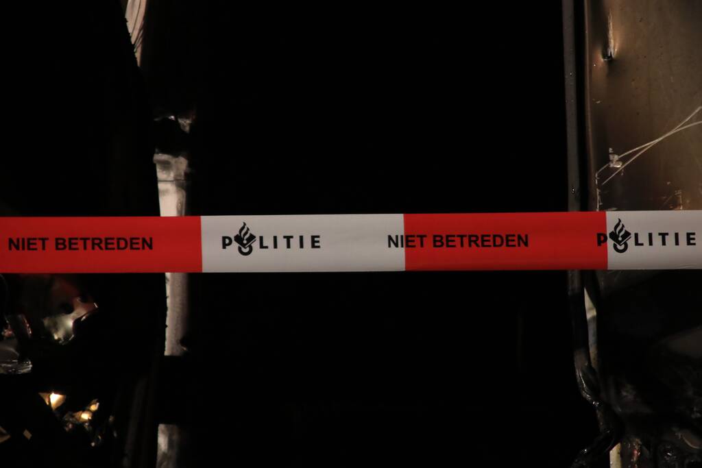 Bedrijfswagen brand volledig uit