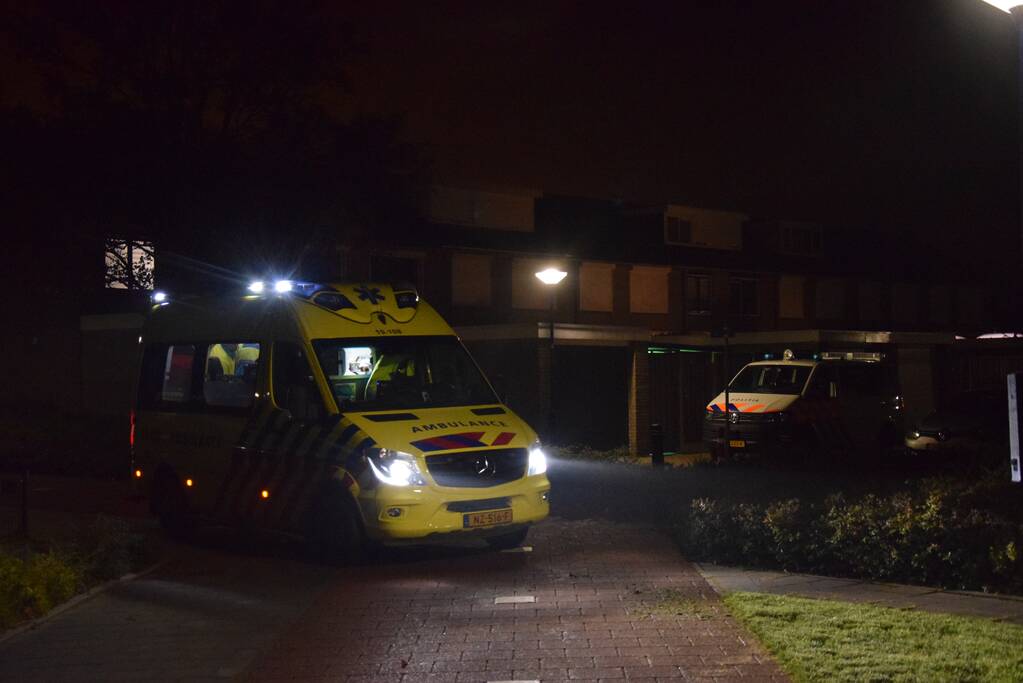 Scooterbestuurder botst op paal raakt gewond