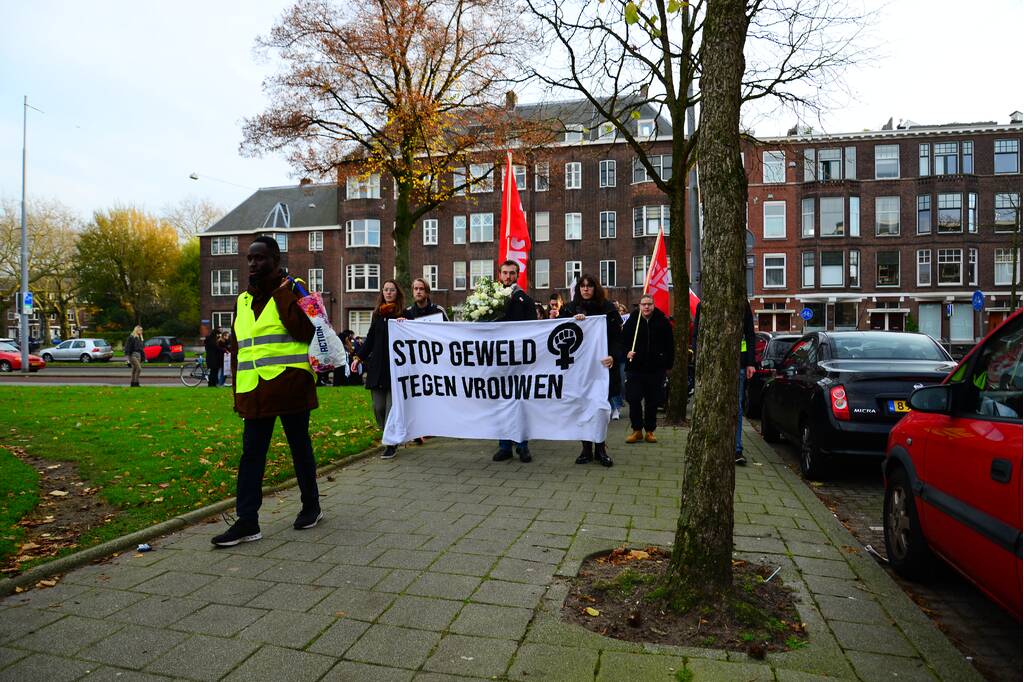 Demonstratie tegen vrouwen geweld