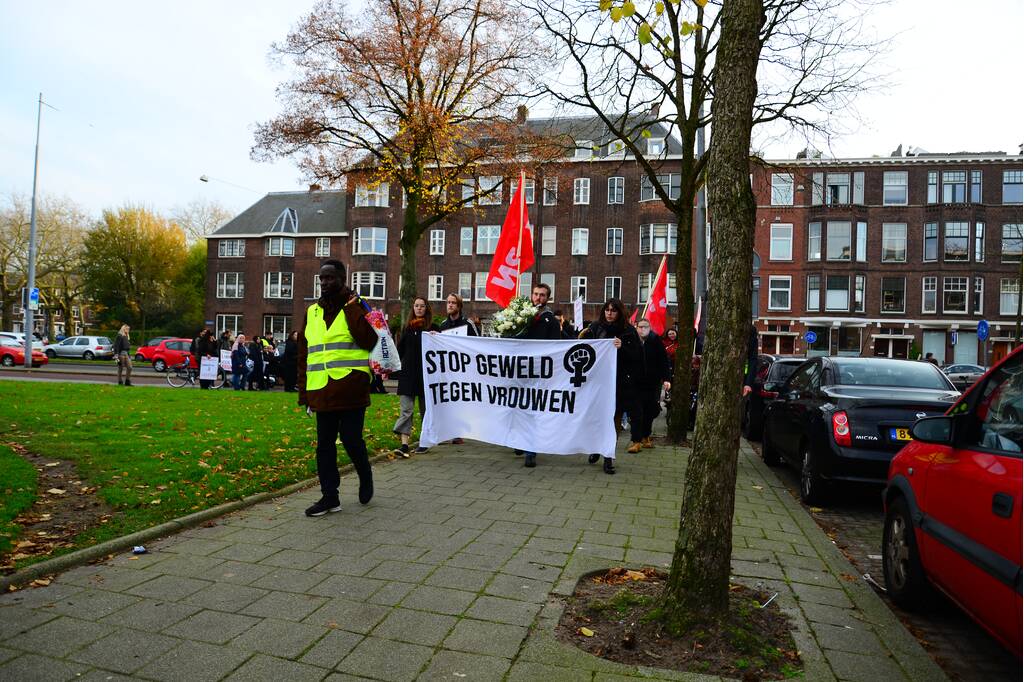 Demonstratie tegen vrouwen geweld