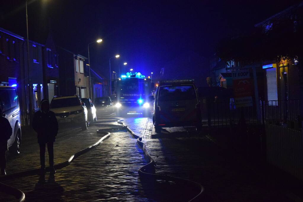 Woning verwoest na uitslaande brand