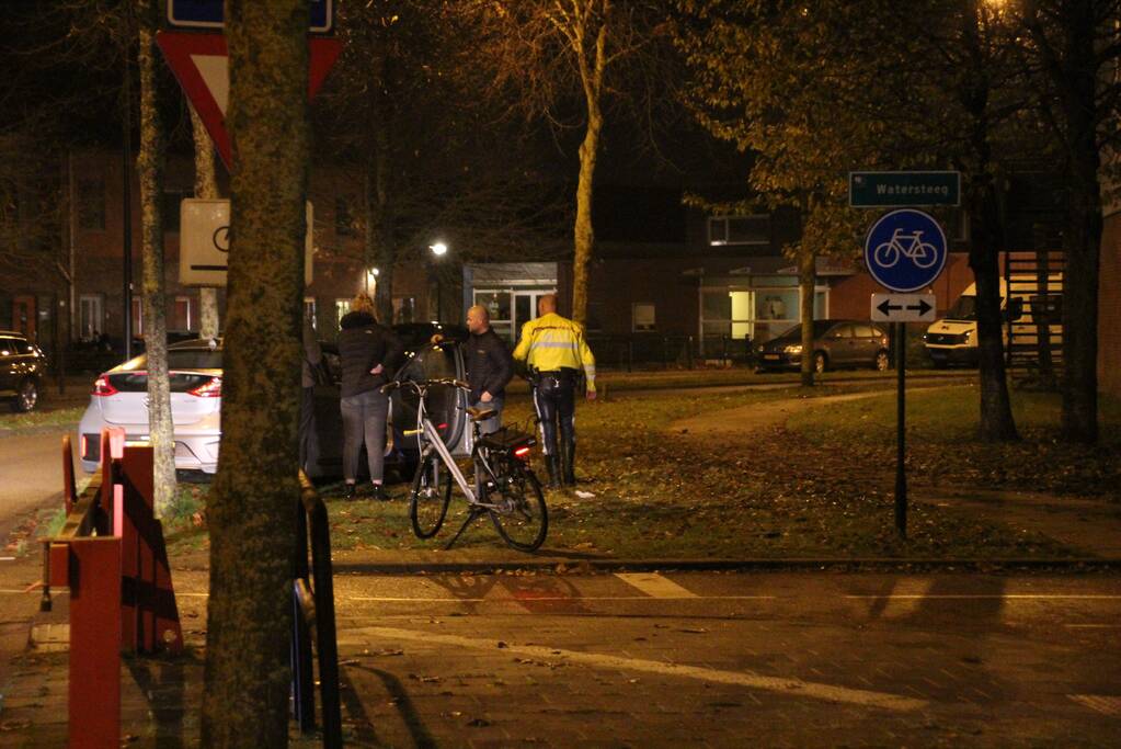 Fietster licht gewond na aanrijding