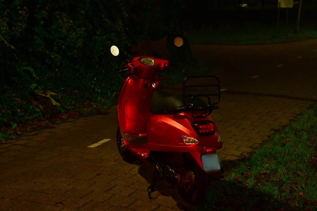 Snorfietser gewond na stuurfout