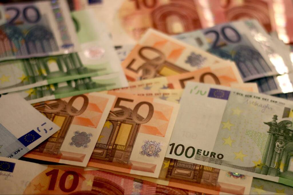 Bestuurslid schietvereniging verduistert 75.000 euro