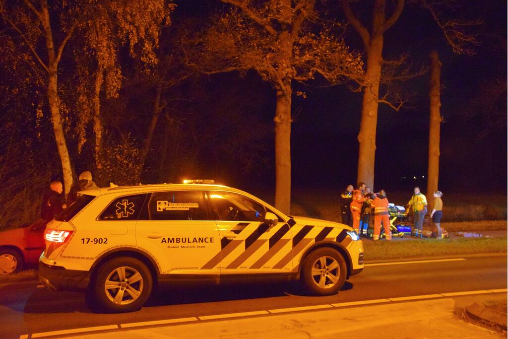 Persoon zwaargewond aangetroffen op fietspad