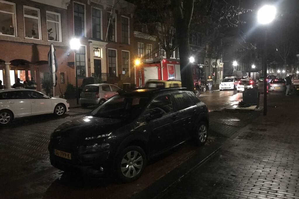 Brandweer verricht metingen na gaslucht