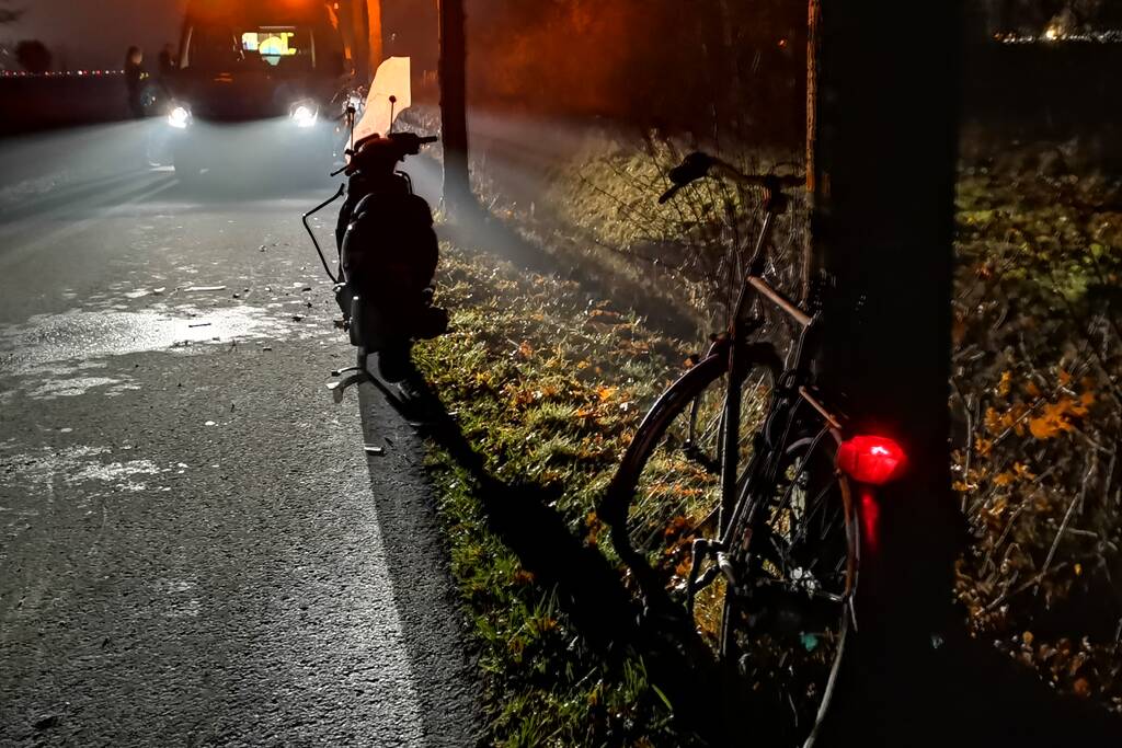 Fietser en brommerrijder gewond na botsing
