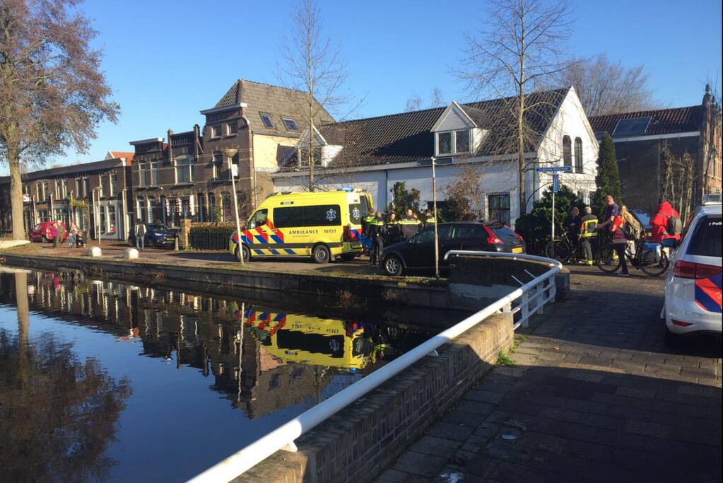 Persoon te water geraakt in Karnemelksloot